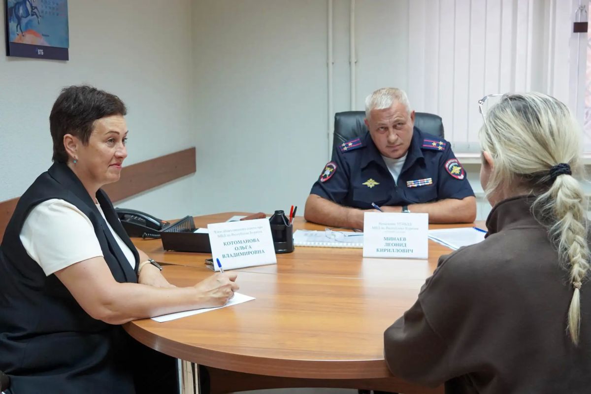 Руководство МВД по Республике Бурятия и Общественный совет провели совместный прием граждан Руководство МВД по Республике Бурятия и Общественный совет провели совместный прием граждан