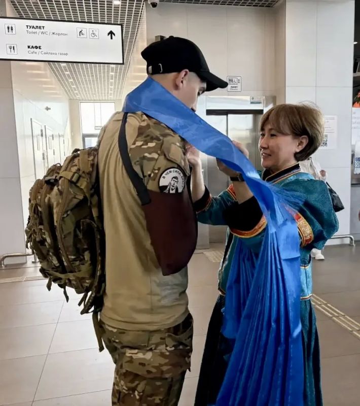 Гордимся нашими ребятами. 170 бойцов СВО прибыли на побывку в Бурятию Гордимся нашими ребятами. 170 бойцов СВО прибыли на побывку в Бурятию