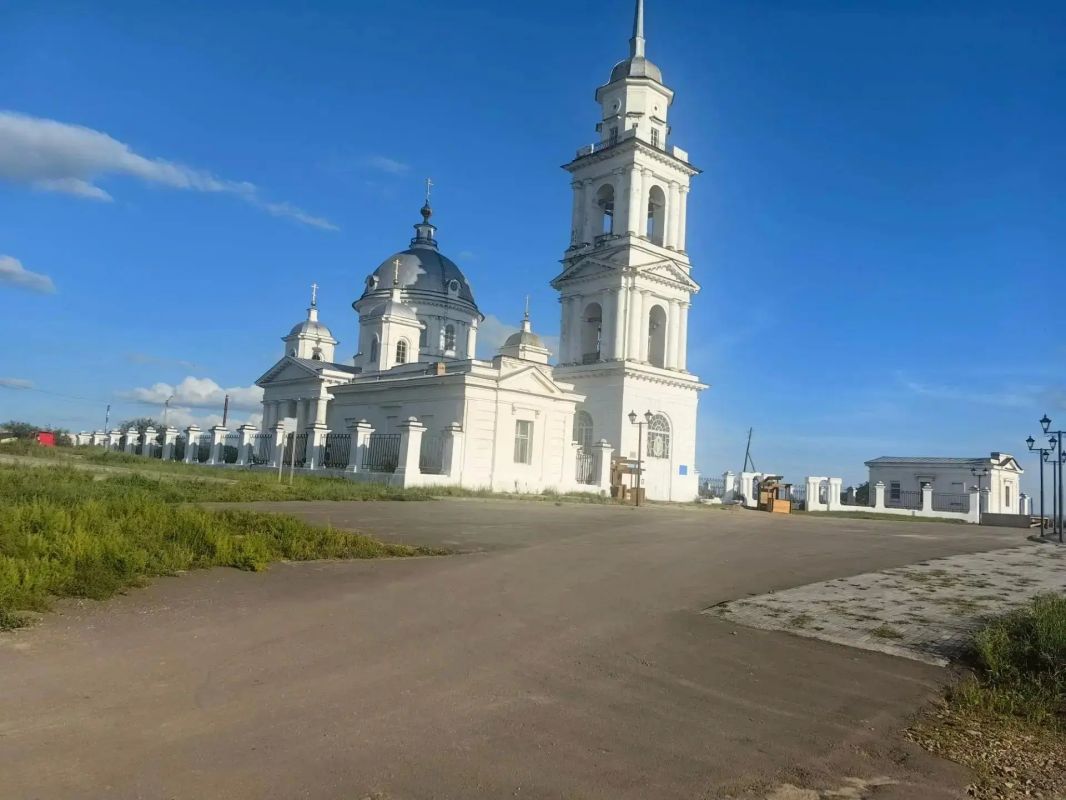 Шесть новых пространств: в Кяхтинском районе продолжается благоустройство по нацпроекту Шесть новых пространств: в Кяхтинском районе продолжается благоустройство по нацпроекту