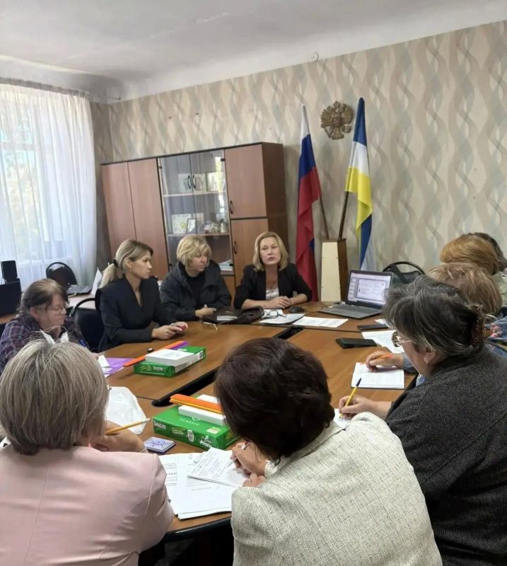 8 сентября Председатель Избирательной комиссии Республики Бурятия Александр Акчурин принял участие в семинаре с членами УИК Кяхтинского района, секретарь Избирательной комиссии Республики Бурятия Светлана Орлова провела... 8 сентября Председатель Избирательной комиссии Республики Бурятия Александр Акчурин принял участие в семинаре с членами УИК Кяхтинского района, секретарь Избирательной комиссии Республики Бурятия Светлана Орлова провела...