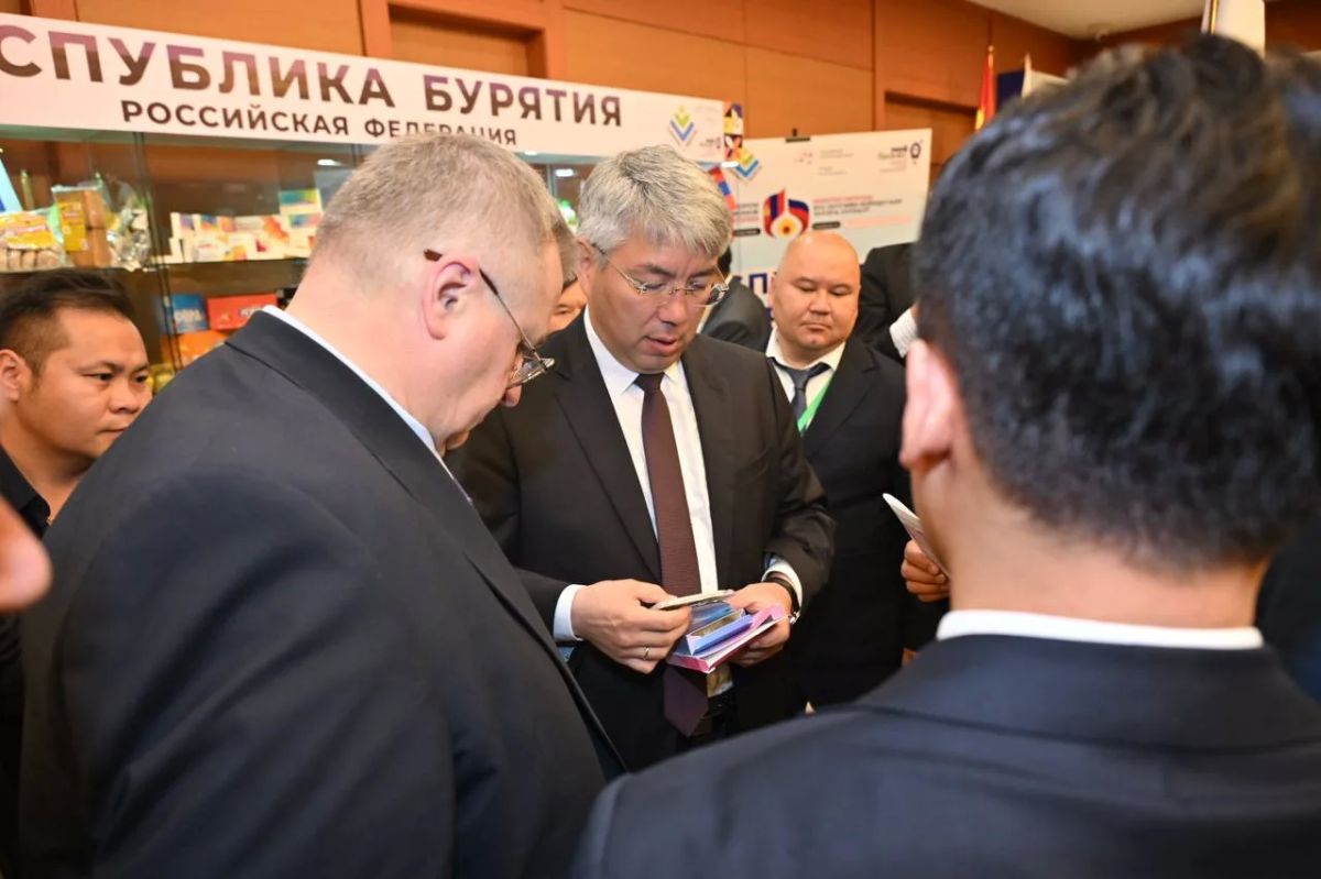 Алексей Цыденов: В Улан-Батор привезли выставку продукции наших бурятских товаропроизводителей Алексей Цыденов: В Улан-Батор привезли выставку продукции наших бурятских товаропроизводителей