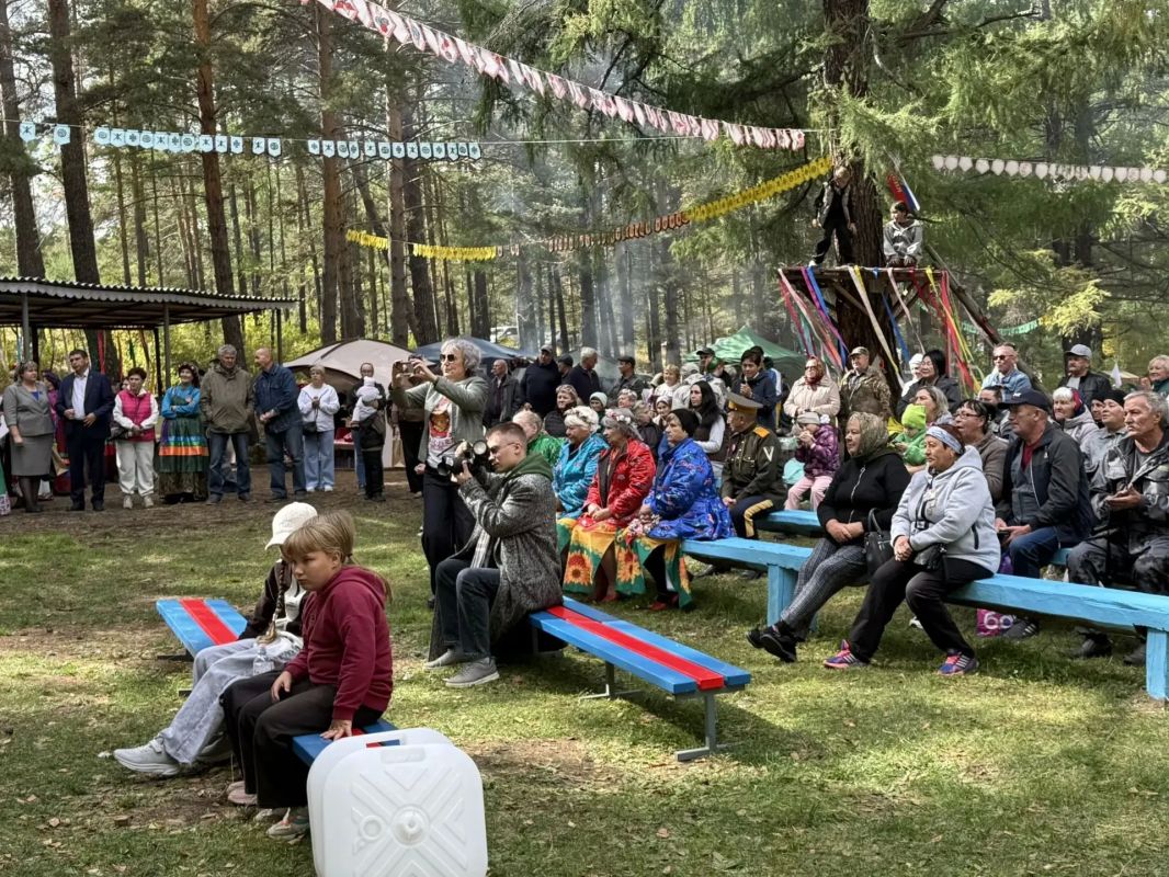 «Есть женщины в русских селеньях» - под таким названием состоялся в селе Николаевский второй Съезд женщин Тарбагатайского района «Есть женщины в русских селеньях» - под таким названием состоялся в селе Николаевский второй Съезд женщин Тарбагатайского района