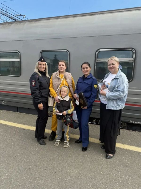 В Северобайкальске продолжаются мероприятия в рамках месячника «Уступи дорогу поездам» В Северобайкальске продолжаются мероприятия в рамках месячника «Уступи дорогу поездам»
