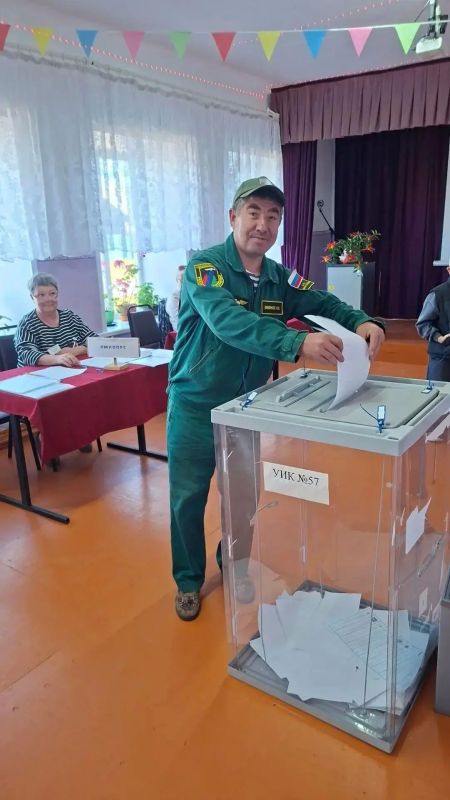 В Бурятии на выборы ходят коллективами В Бурятии на выборы ходят коллективами