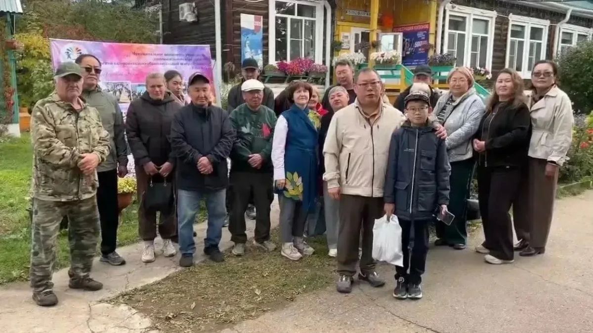 Председатель горсовета Улан-Удэ проголосовал в родной Кижинге Председатель горсовета Улан-Удэ проголосовал в родной Кижинге