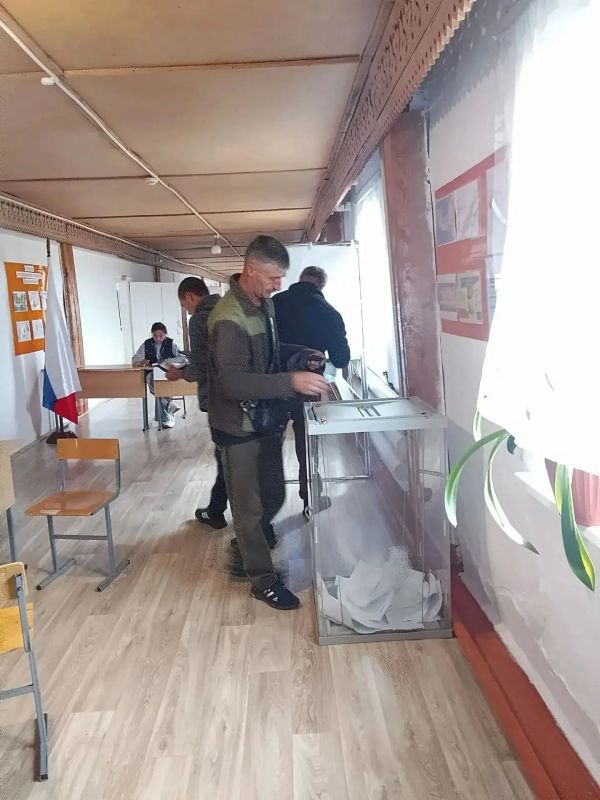 В Бурятии на выборы ходят коллективами В Бурятии на выборы ходят коллективами