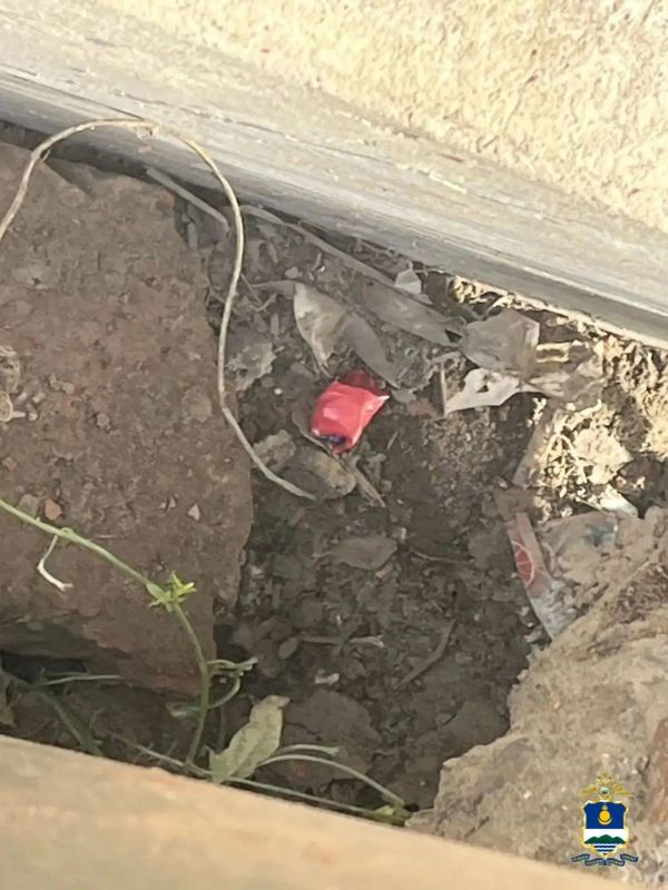 В Октябрьском районе Улан-Удэ полицейские задержали подозреваемого в сбыте наркотиков В Октябрьском районе Улан-Удэ полицейские задержали подозреваемого в сбыте наркотиков