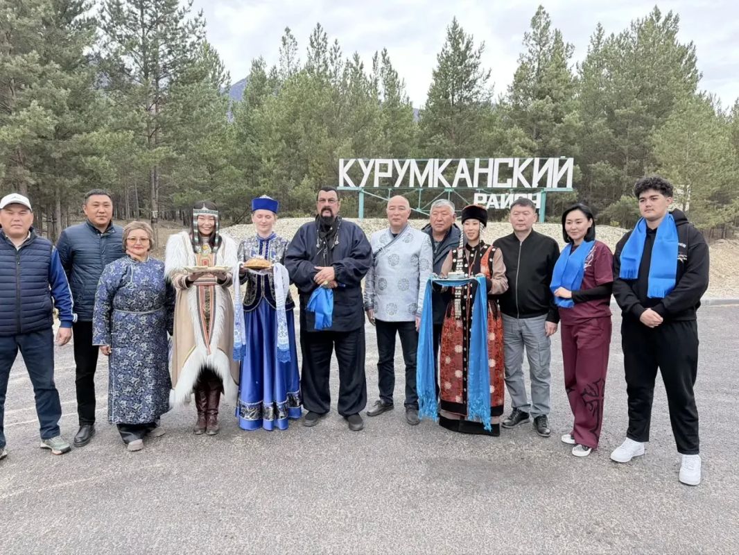 Стивен Сигал в Курумкане