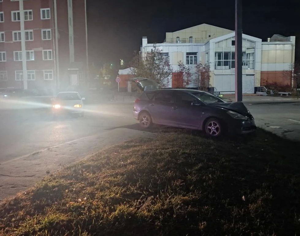 Две Toyota столкнулись ночью в Северобайкальске