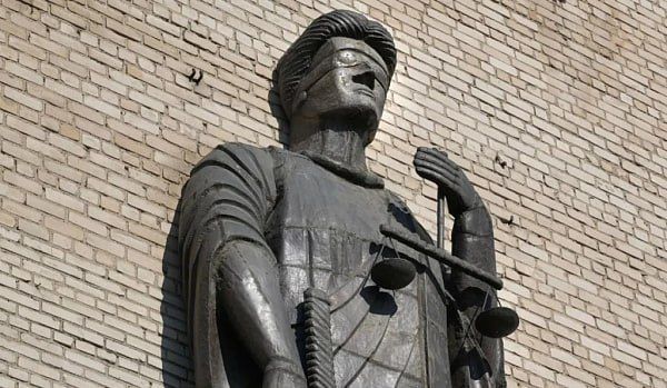 В Бурятии пьяный водитель насмерть сбила пешехода и скрылась