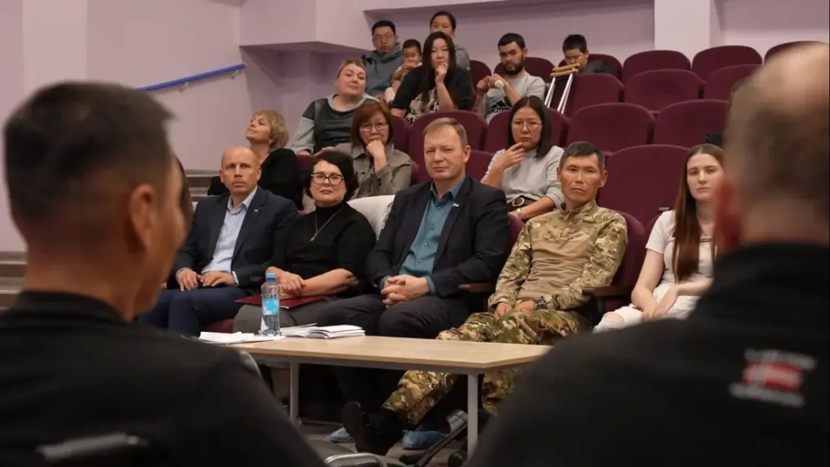 Председатель Комитета Народного Хурала Бурятии по социальной политике Игорь Марковец сегодня принял участие в открытии II Регионального фестиваля культуры и спорта для семей ветеранов СВО с инвалидностью «Урагшаа», который... Председатель Комитета Народного Хурала Бурятии по социальной политике Игорь Марковец сегодня принял участие в открытии II Регионального фестиваля культуры и спорта для семей ветеранов СВО с инвалидностью «Урагшаа», который...