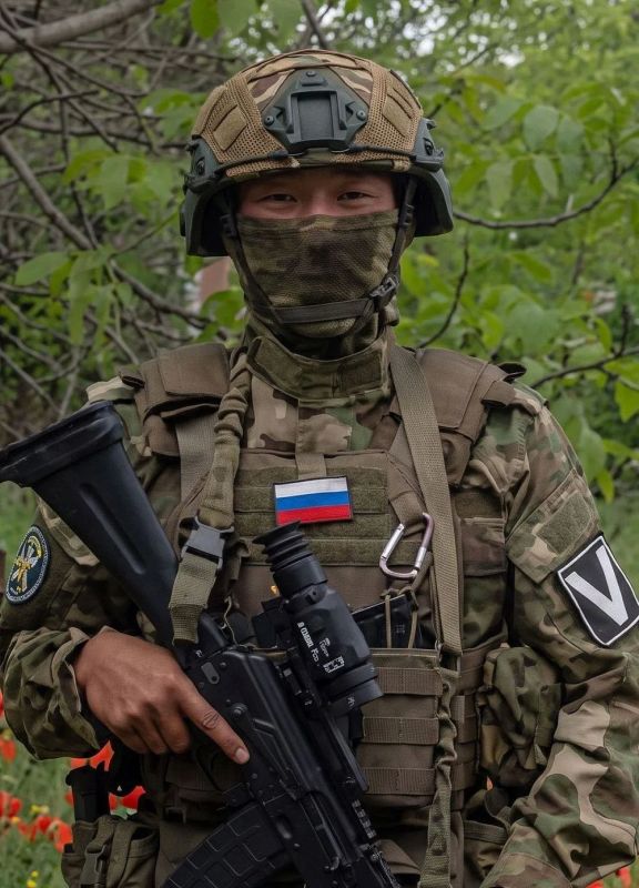 Гвардеец из Бурятии спас товарища под массированным обстрелом