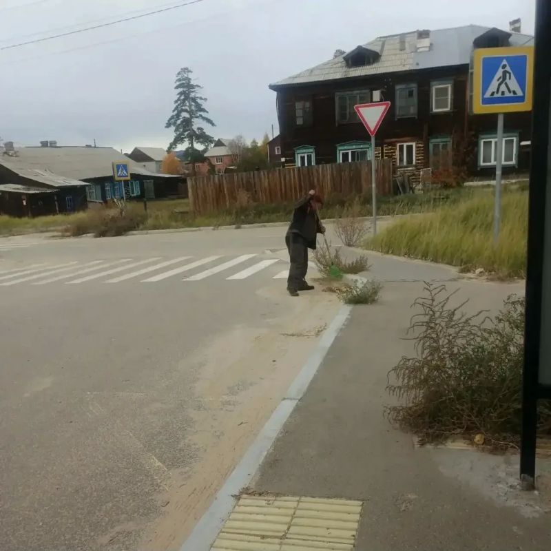 В Улан-Удэ наводят порядок на конечных остановках автобусов