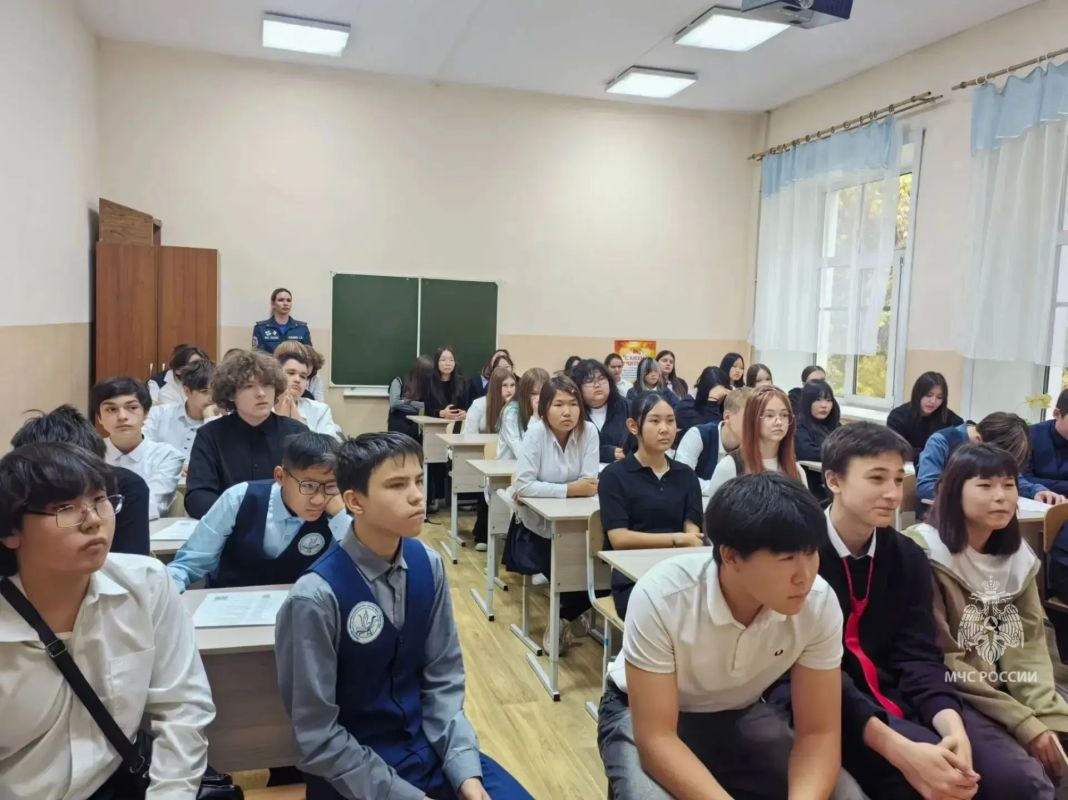 Безопасность начинается с знаний Безопасность начинается с знаний