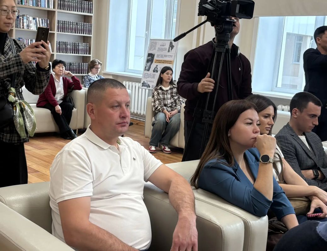 Сегодня состоялась презентация книги в «Судьбы предназначение» памяти ректора БГСХА, доктора ветеринарных наук, профессора, депутата Народного Хурала Александра Попова Сегодня состоялась презентация книги в «Судьбы предназначение» памяти ректора БГСХА, доктора ветеринарных наук, профессора, депутата Народного Хурала Александра Попова