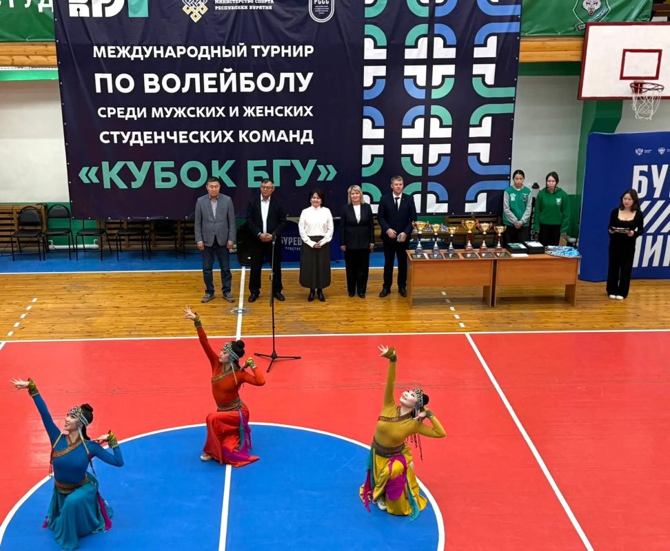 В Бурятии завершился международный турнир по волейболу «Кубок БГУ» В Бурятии завершился международный турнир по волейболу «Кубок БГУ»
