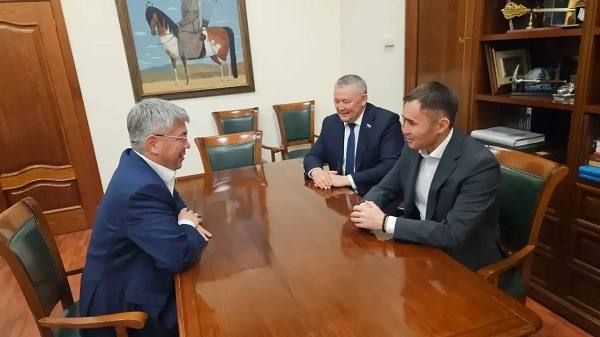 Мункожаргалов и Дамдинцурунов стали зампредами думских комитетов