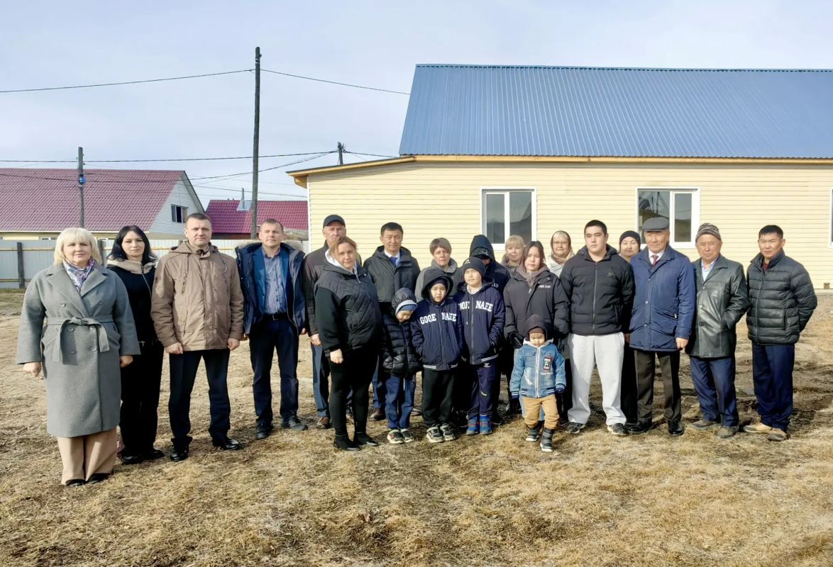 В ходе рабочей поездки в Баунтовский эвенкийский район заместитель Председателя Народного Хурала Республики Бурятия Баир Гармаев сегодня принял участие во встрече, посвященной итогам деятельности местной администрации В ходе рабочей поездки в Баунтовский эвенкийский район заместитель Председателя Народного Хурала Республики Бурятия Баир Гармаев сегодня принял участие во встрече, посвященной итогам деятельности местной администрации