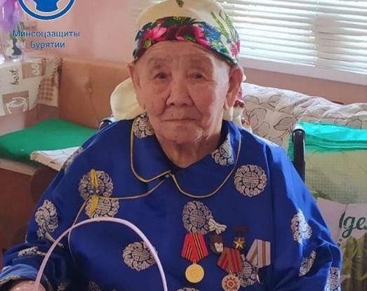 В Бурятии мать 11 детей отметила 95-летие