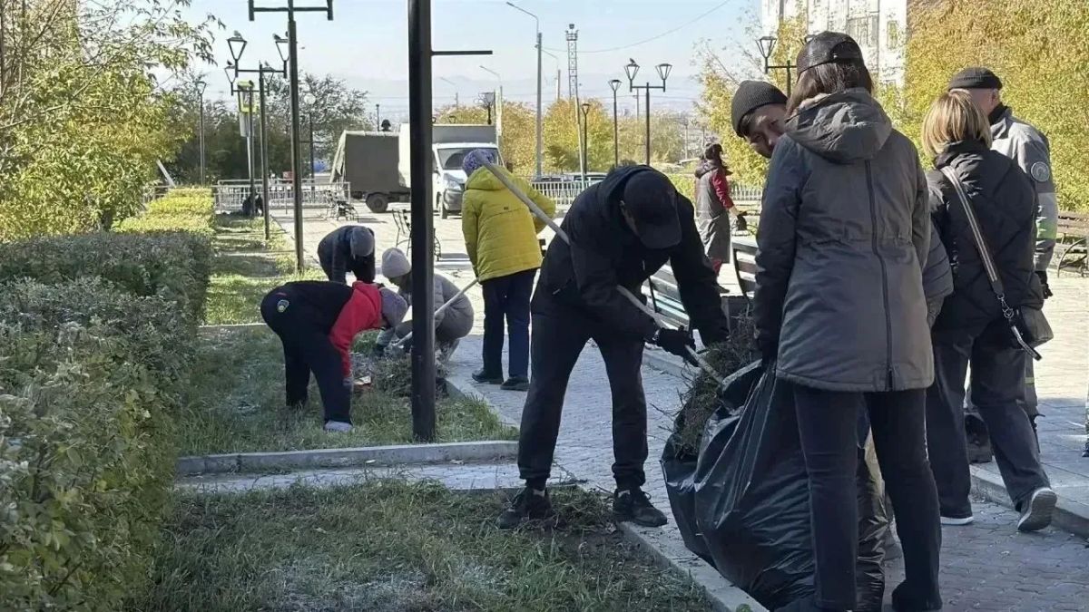 В Железнодорожном районе собрали свыше 180 кубометров мусора в рамках месячника чистоты В Железнодорожном районе собрали свыше 180 кубометров мусора в рамках месячника чистоты