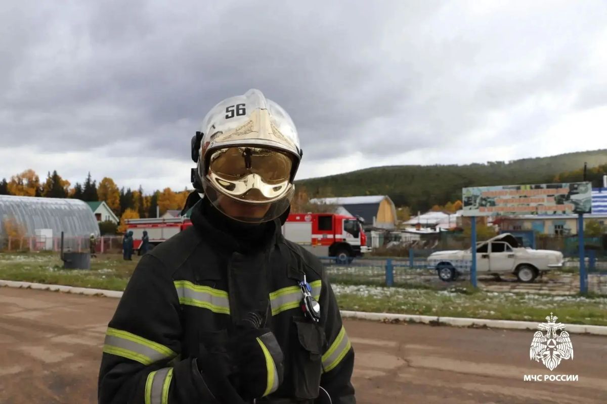 В Бурятии за сутки:. . Пожарные реагировали на 2 возгорания, в обоих случаях горел мусор