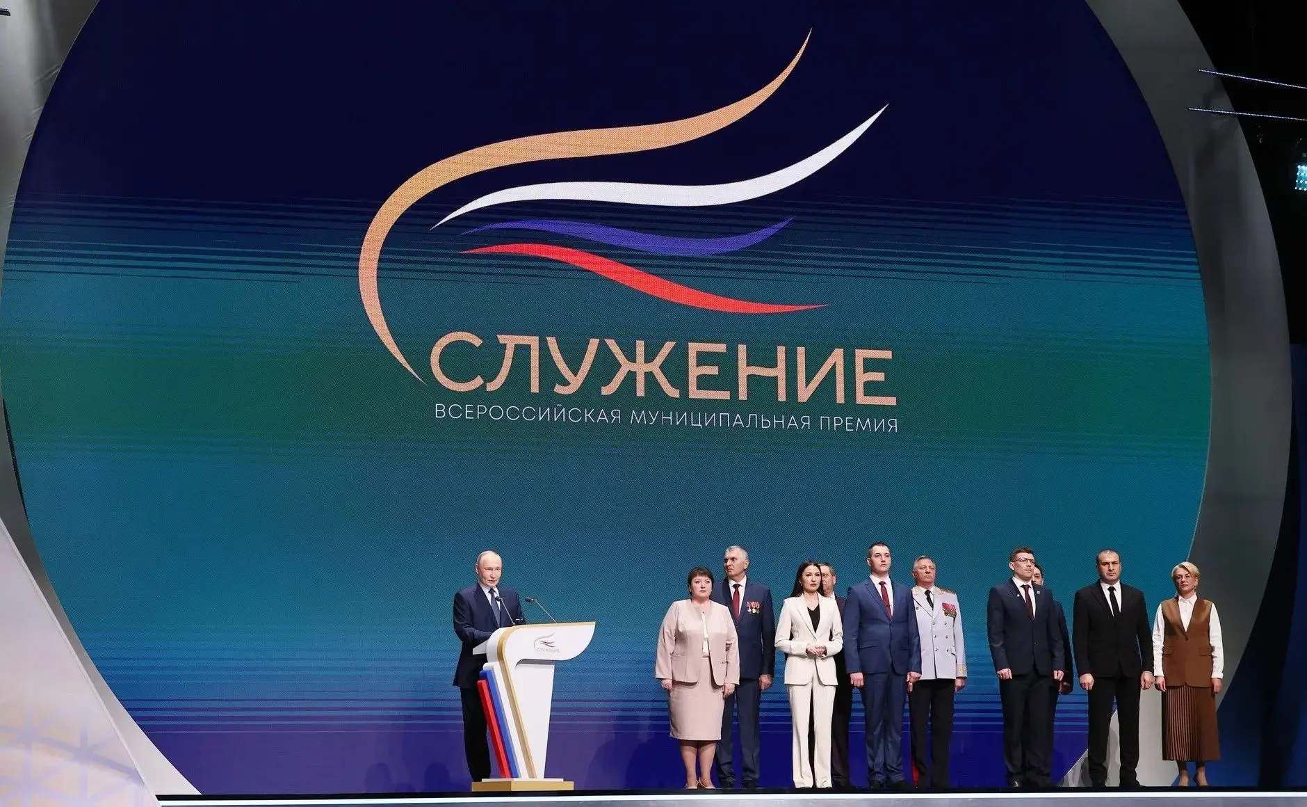 Жителей Бурятии приглашают принять участие в премии «Служение»