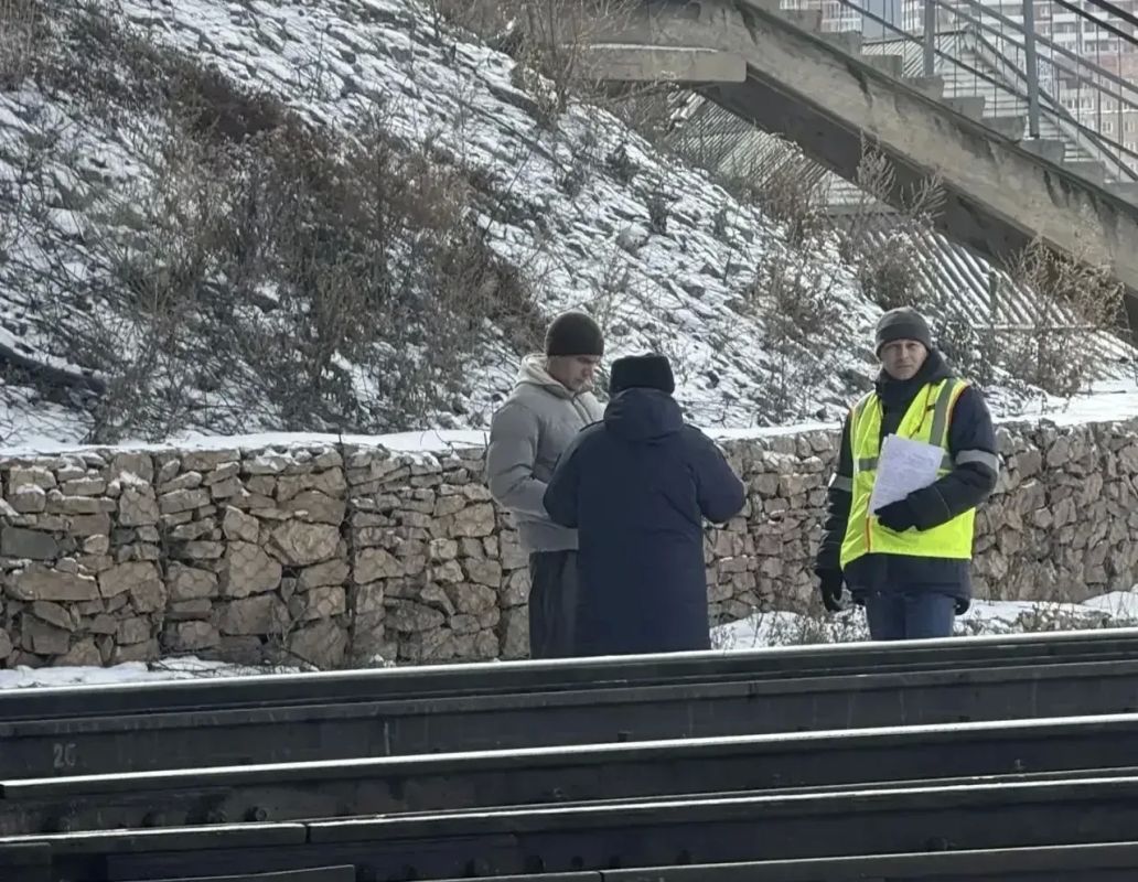 В Улан-Удэ транспортные полицейские провели профилактический рейд по предупреждению детского травматизма В Улан-Удэ транспортные полицейские провели профилактический рейд по предупреждению детского травматизма