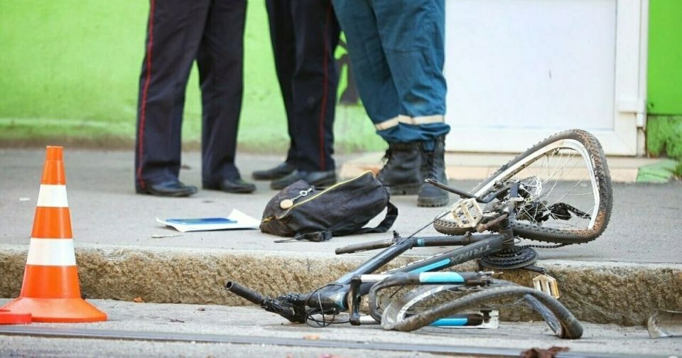 Велосипедист на зебре: кто виноват в ДТП с внедорожником?