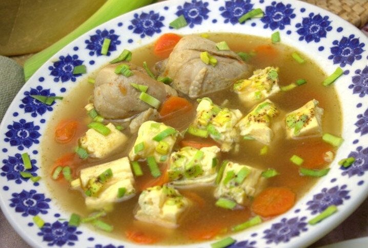 Немецкий суп с омлетом: простой способ удивить гостей